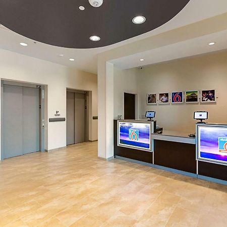 Motel 6 Austin Airport Екстер'єр фото